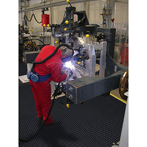 Arbeitsplatzmatte im Stecksystem, ergonomisch geformte Noppen, Stärke 13 mm, BxT 910x910 mm, Naturgummi schwarz