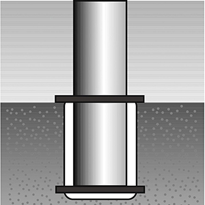 Sperrpfosten aus Alu, quadratisch 70x70 mm, mit 3 roten Ringen, herausnehmbar aus Bodenhalterung, ohne Verriegelung