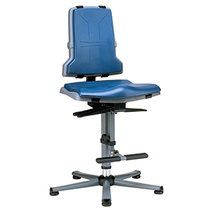 Arbeitsstuhl, Drehstuhl mit Gasfeder-Höhenverstellung, Permanentkontakt, mit Gleiter und Aufstieghilfe, Sitz Höhe 580-850 mm, DIN 68877