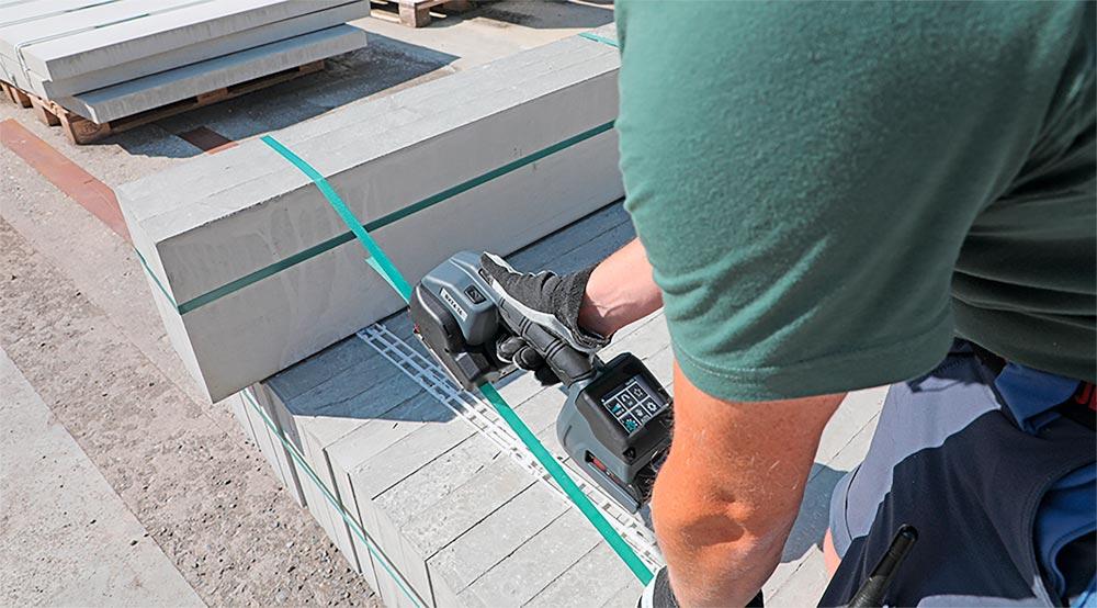 Akku-Umreifungsgerät, Komfort, LxBxH 367x152x138 mm, 400-4500 N, Li-Ion-Akku 18 V/4,0 Ah, für 19 mm Bandbreite, PP/PET