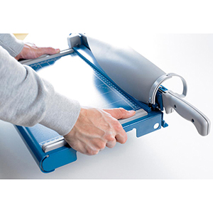 Hebel-Schneidemaschine, für Format A4, Schnittlänge 360 mm, Schnitthöhe 3,5 mm, BxT 440x265 mm