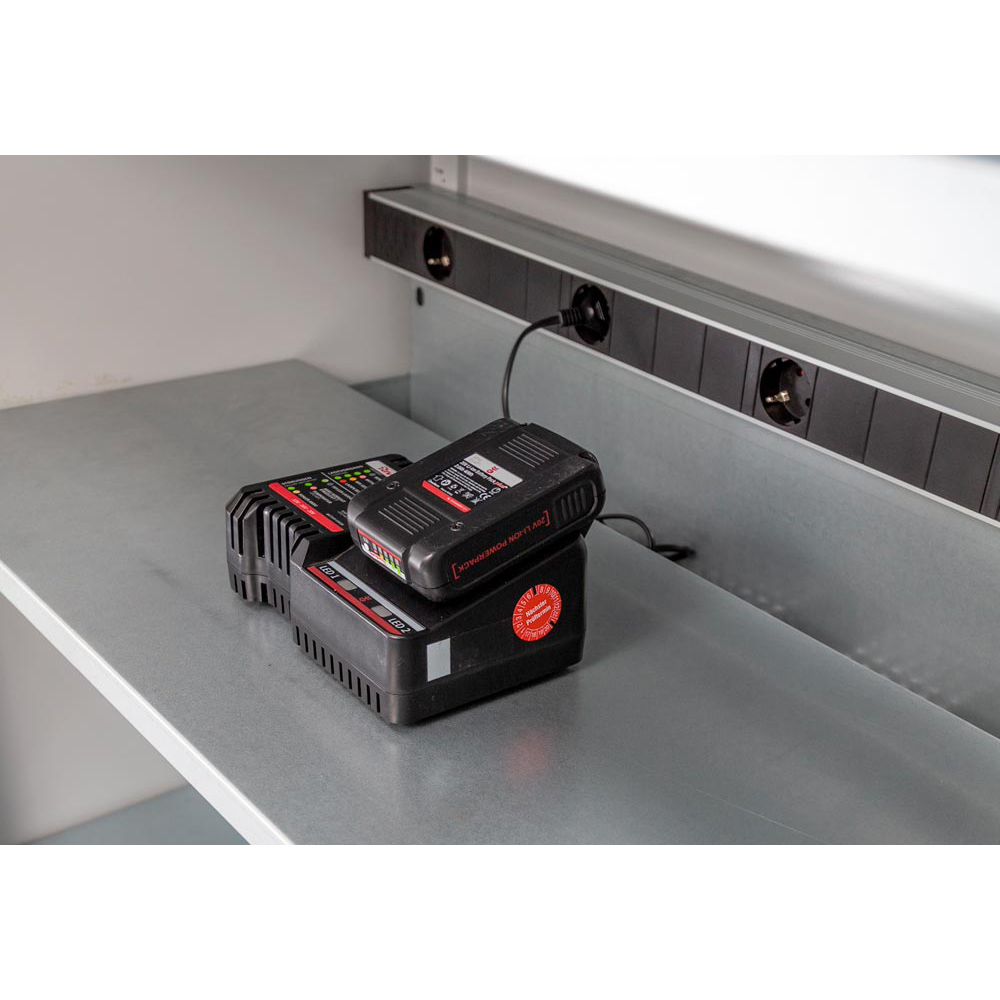 Akku Ladeschrank, Vollblechtüren, BxTxH930x500x1950 mm, RAL 7035/5010 mit 1 verzinkten Einlegeböden