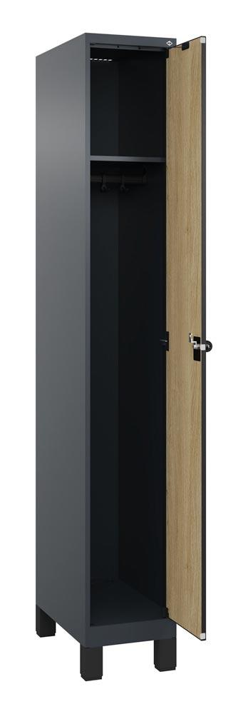 Garderobenschrank mit Füßen