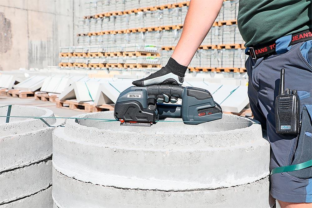 Akku-Umreifungsgerät, Komfort, LxBxH 367x152x138 mm, 400-4500 N, Li-Ion-Akku 18 V/4,0 Ah, für 19 mm Bandbreite, PP/PET