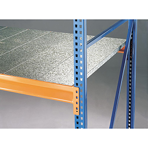 Weitspannregal, Grundfeld, 5 Ebenen mit Stahlpaneelen, Fachlast 820 kg, BxTxH 2500x600x3000 mm, Ständer blau, Holme orange