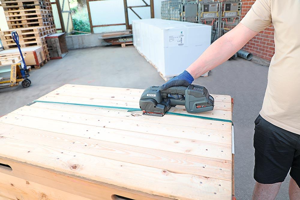 Akku-Umreifungsgerät, Komfort, LxBxH 367x152x138 mm, 400-4500 N, Li-Ion-Akku 18 V/4,0 Ah, für 19 mm Bandbreite, PP/PET