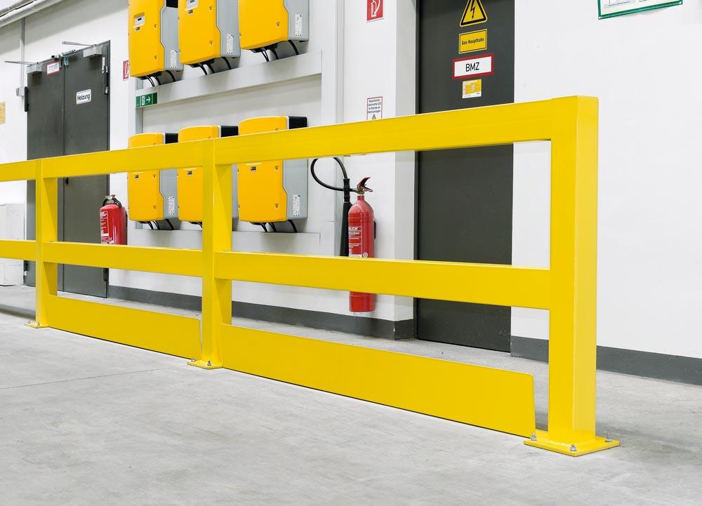 Unterfahrschutz-Winkel für Rammschutz-Geländer, kunststoffbeschichtet , gelb, Höhe 200 mm, Tiefe 100 mm, Länge 880 mm