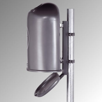 Ovaler Abfallbehälter mit Federklappe - mit Aufkleber - Pfosten-/Wandmontage - 45l - moosgrün