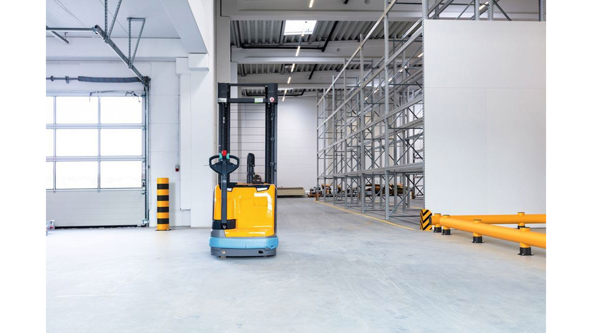 Rammschutz-Poller, extra stark, HDPE, Höhe 900 mm, Durchmesser 200 mm, inkl. Montagematerial, gelb