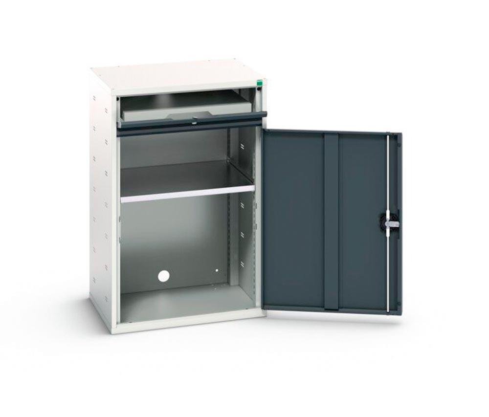 Computerschrank mit Fachboden und Tablar