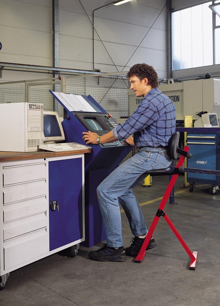 Stehhilfe mit Rückenlehne, Holz buche natur, Höhenverstellung 550-900 mm, RAL 9005